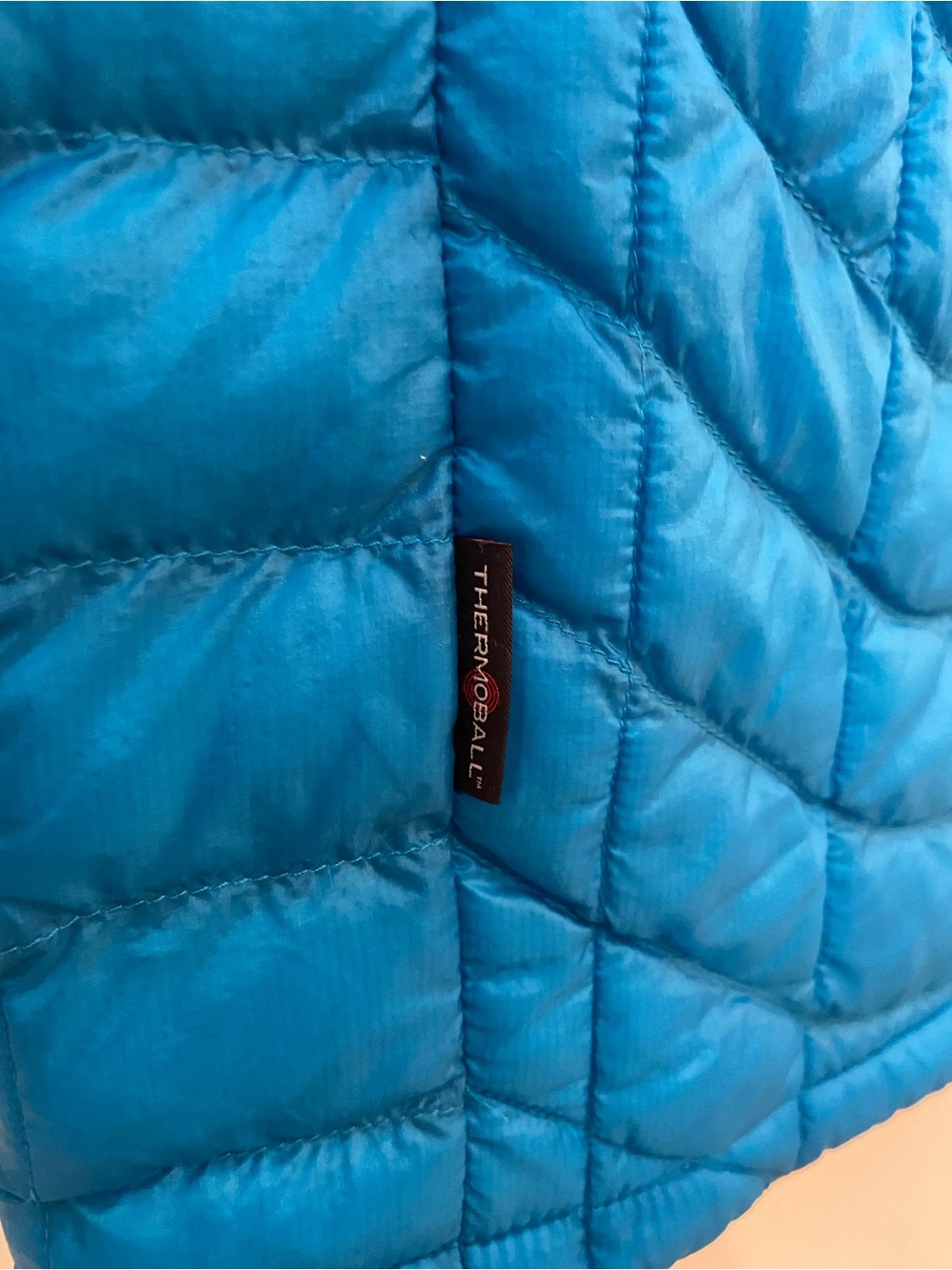 The North Face Men’s ThermoBall Insulated Vest Blue Size Medium - Picture 6 of 6